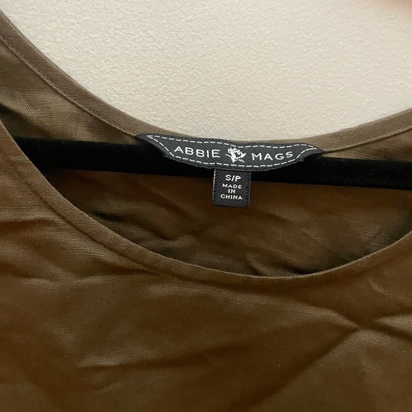 Olive Green Linen Blend Tank - Picture 3 of 4